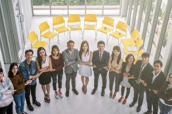 Biểu tượng cân bằng và an toàn trong cá cược có trách nhiệm với logo kubet 88